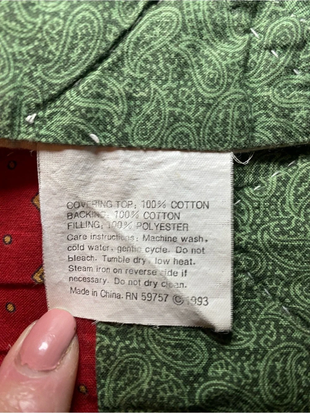 Vintage Patchwork Quilt floral pattern in Multi-color design Queen/Full 1993